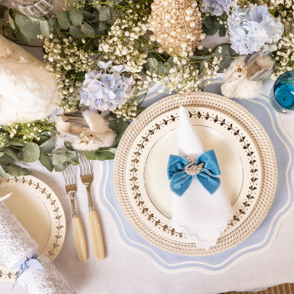 Swan Lake Tablescape – Hens And Hollyhocks