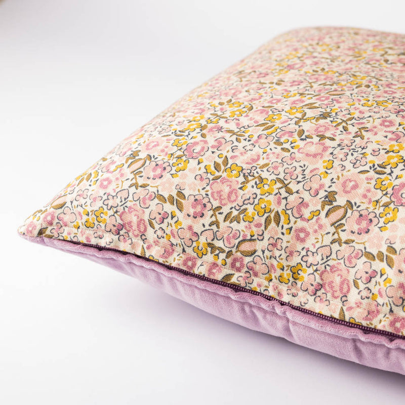 Mini flower cushion